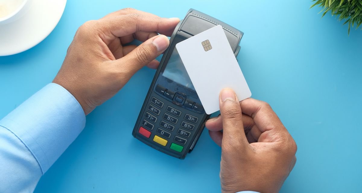 Qual Diferença entre crédito rotativo e parcelado