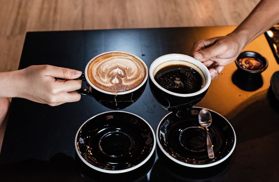 A Sinergia Perfeita O Timing Mágico dos Cochilos com Café