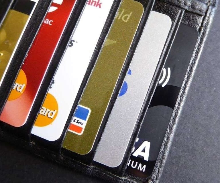 Vale a Pena Possuir Múltiplos Cartões de Crédito