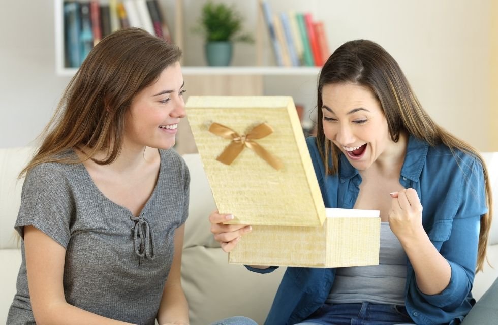 A Valorização do Afeto e da Personalização Presentes de Fim de Ano