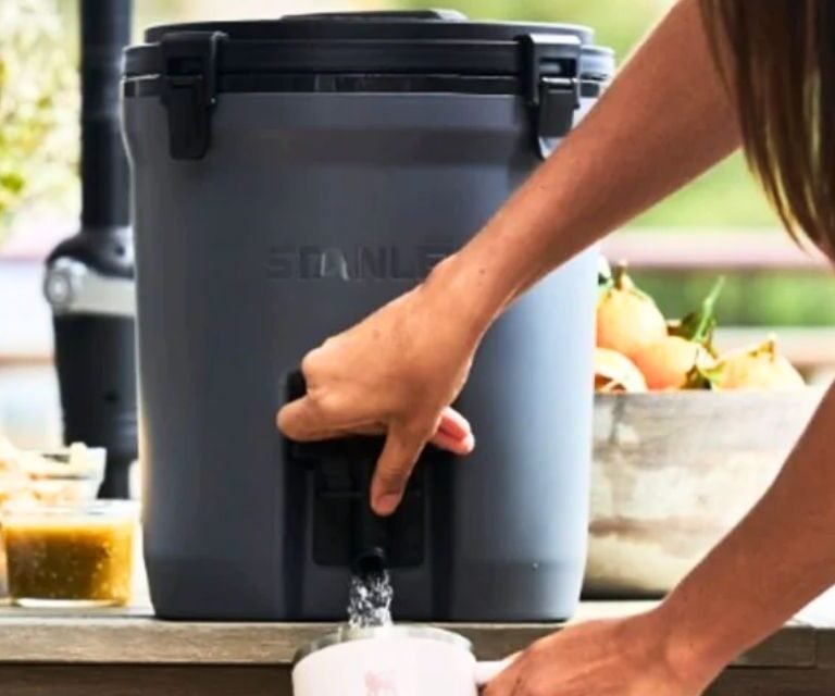 Jug Stanley Térmica 7.5L A Melhor Térmica Para Seu Lazer